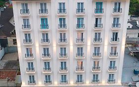 Jambuluwuk Thamrin Hotel